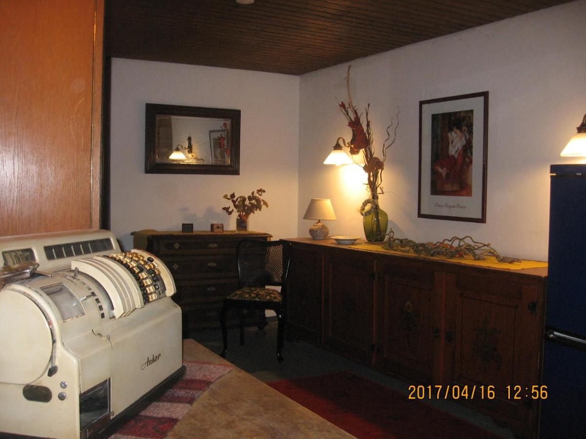 Hotel Alte Poststation Goldener Hirsch à Emskirchen Extérieur photo