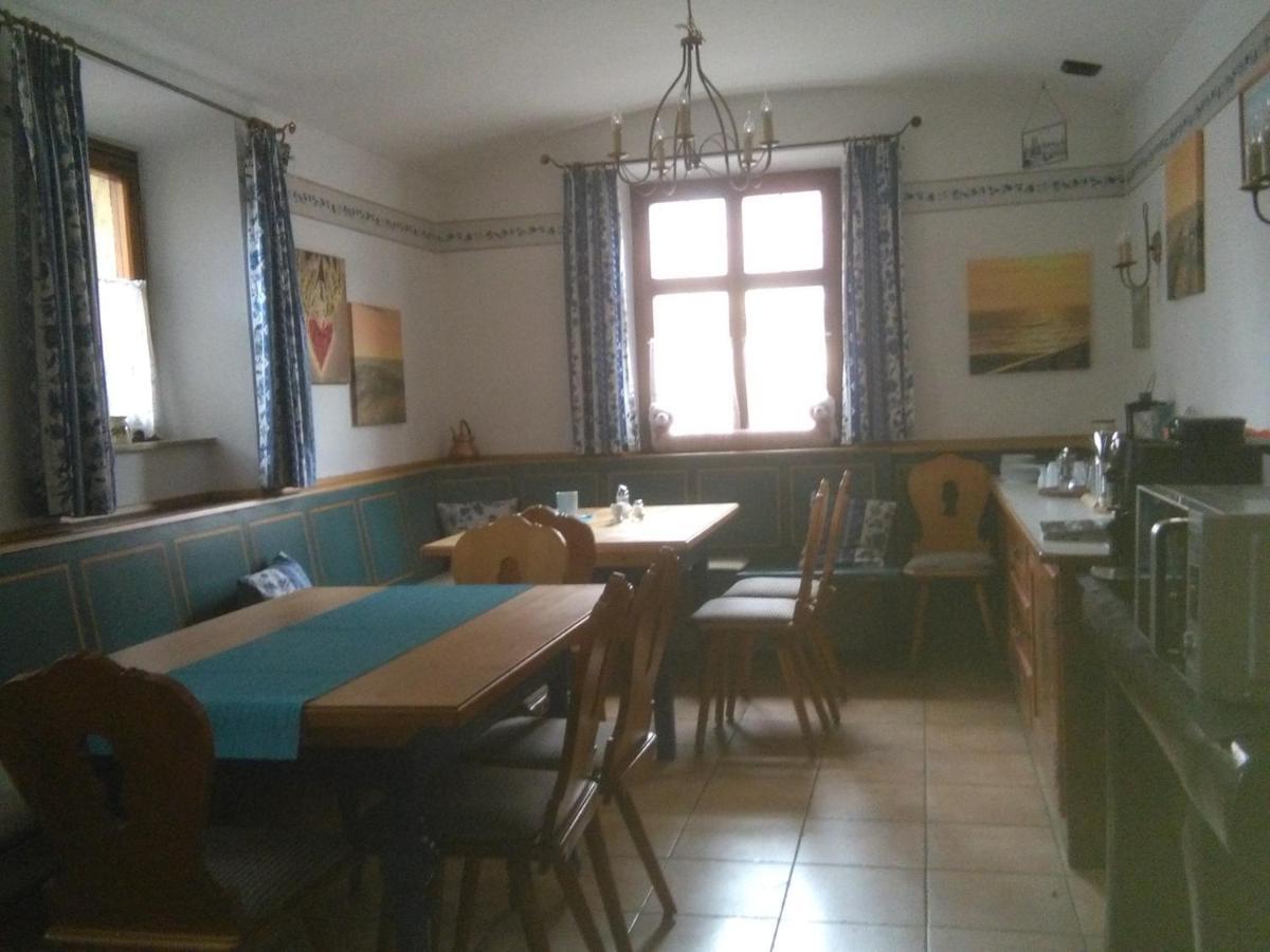 Hotel Alte Poststation Goldener Hirsch à Emskirchen Extérieur photo