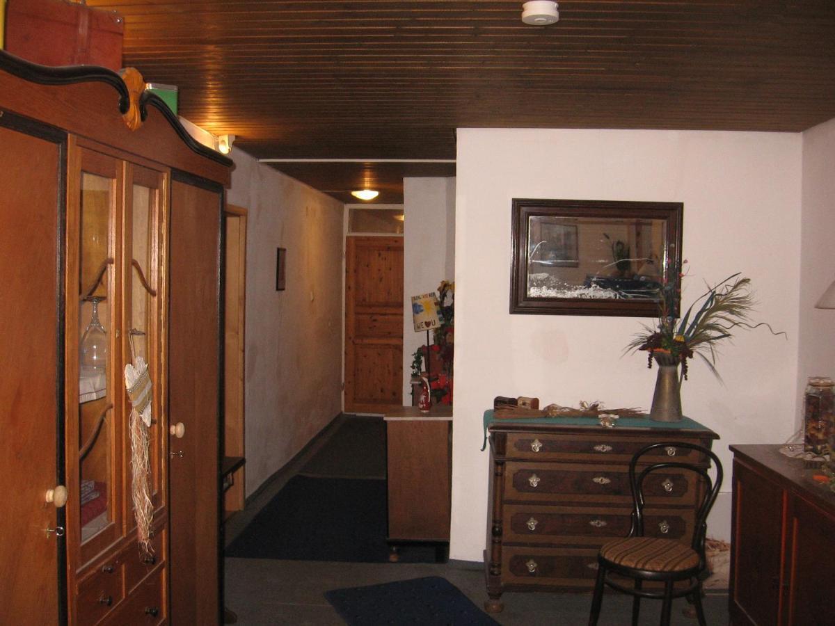 Hotel Alte Poststation Goldener Hirsch à Emskirchen Extérieur photo